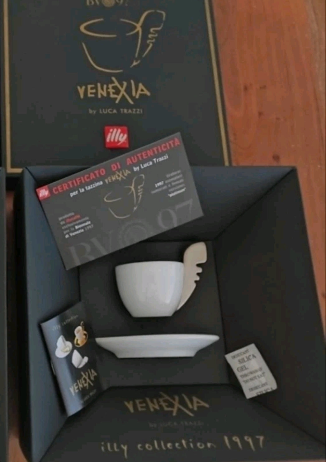 Illy Art Collection -1997 -Venexia Platinum